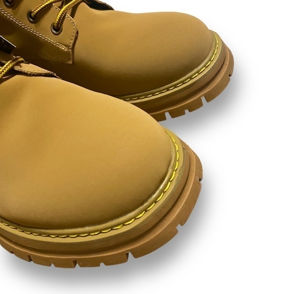 Women’s Leather Platform Lug Boots Hiking Trekking Women’s Size 10 Wheat… - Picture 12 of 13